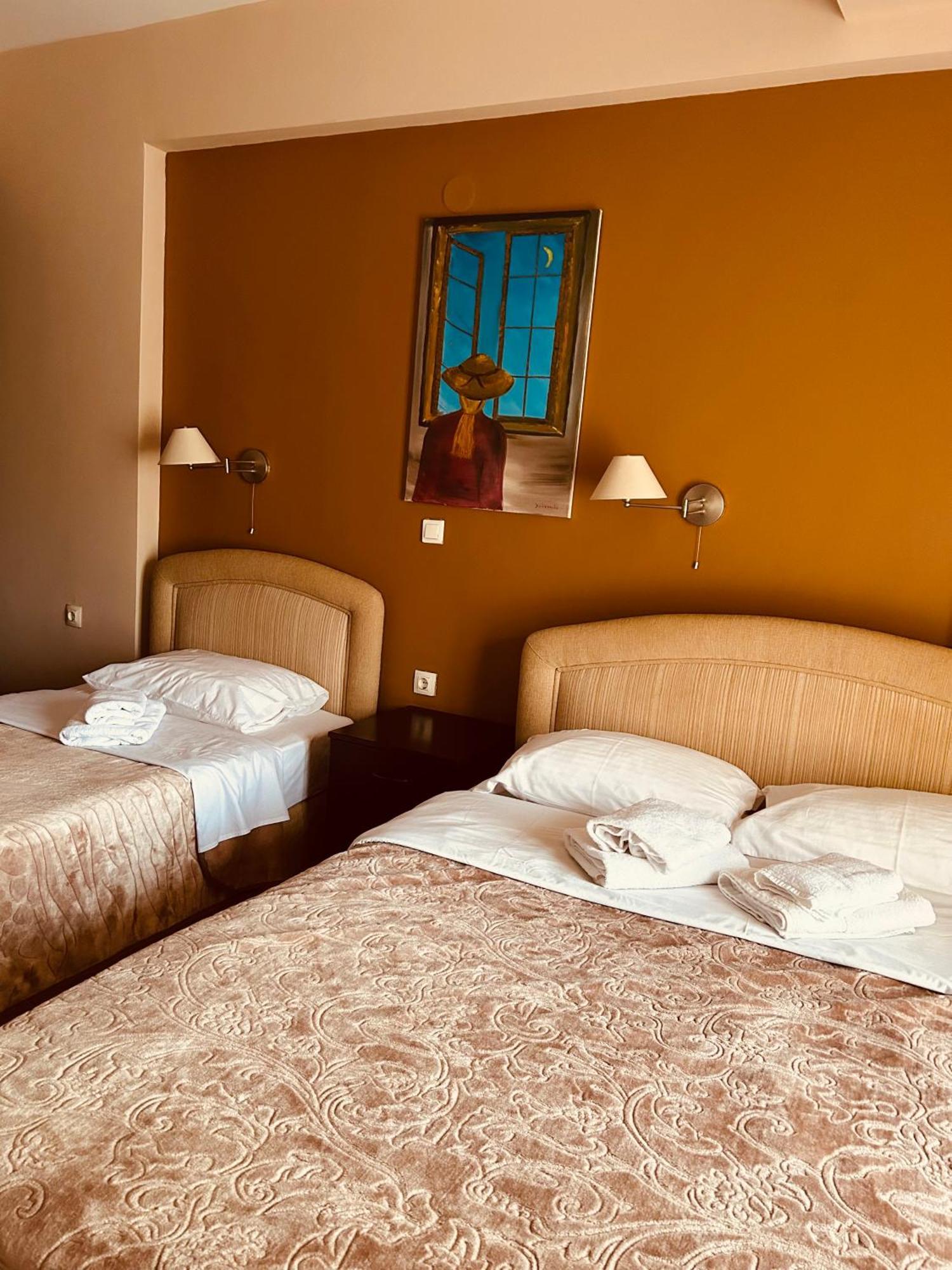 Hotel Athina Káto Loutrákion Zewnętrze zdjęcie