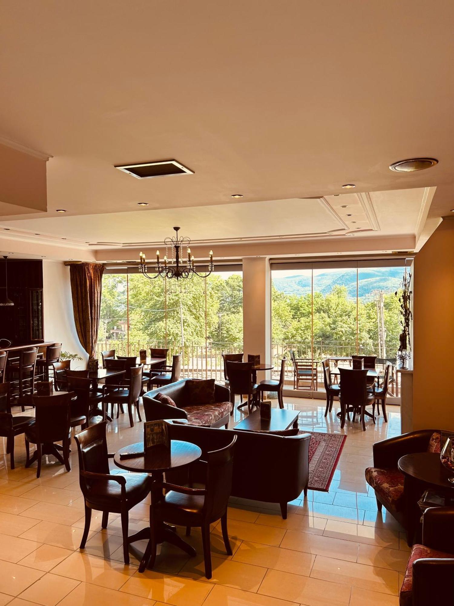 Hotel Athina Káto Loutrákion Zewnętrze zdjęcie